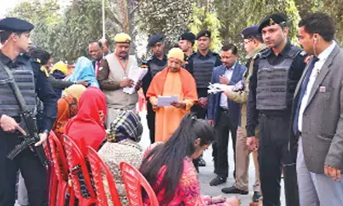 Yogi listens to problems of 600 at Janata Darshan