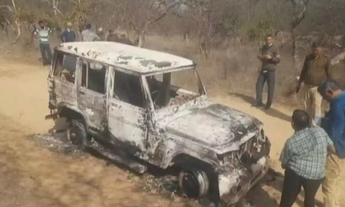 2 Muslim men found charred in car: VHP demands CBI probe
