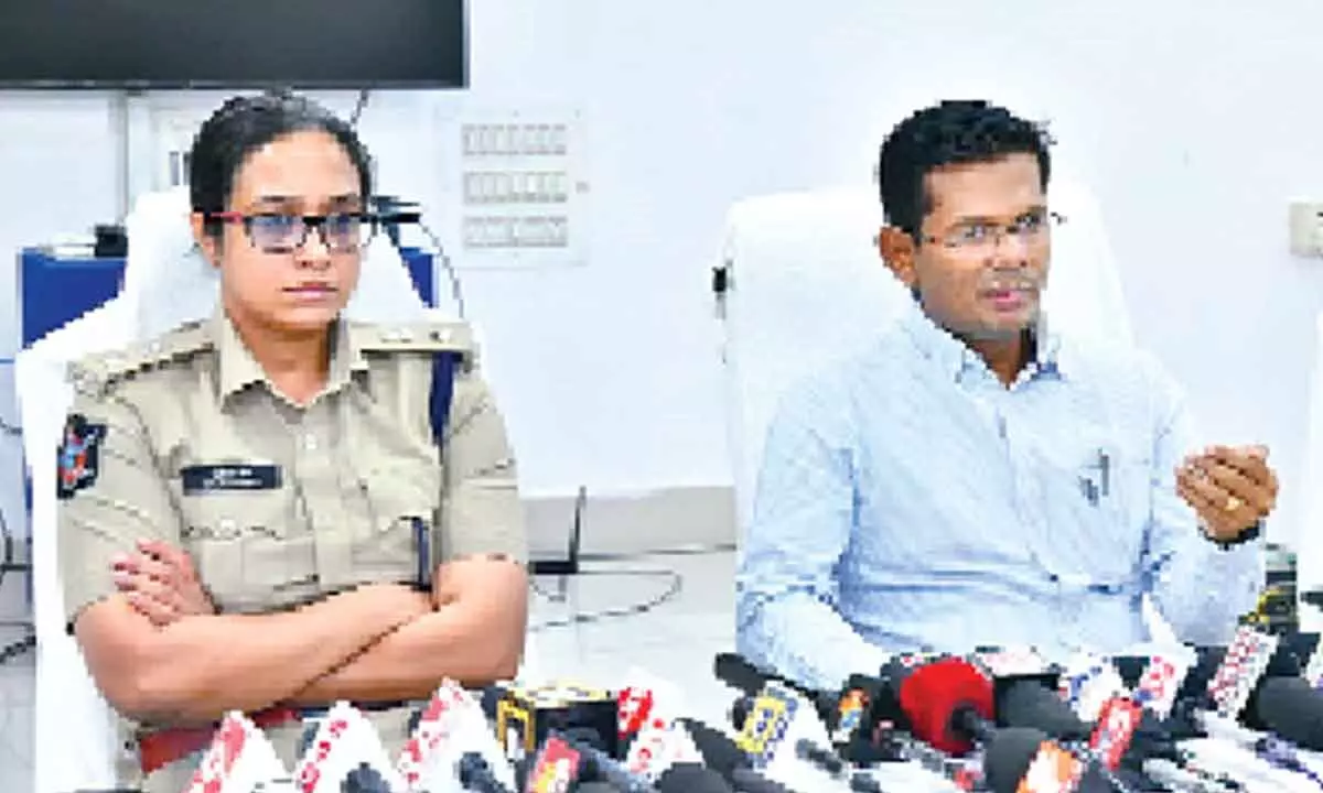 Prakasam district Collector AS Dinesh Kumar and SP Malika Garg speaking about teachers and graduates MLC election, at the Collectorate in Ongole on Friday