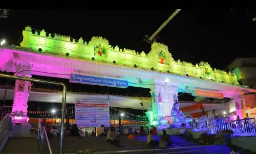 Vemulawada draws lakhs of devotees on Maha Shivaratri