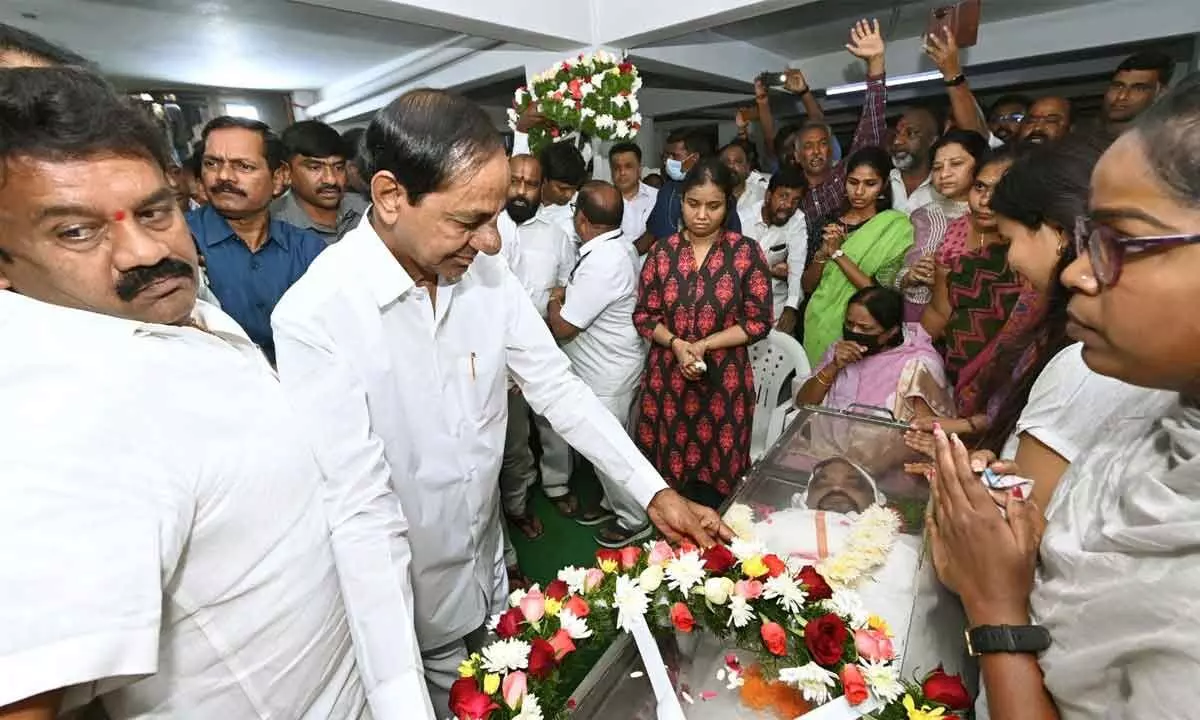 5-time Cantt MLA Sayanna passes away,CM, ministers condole death