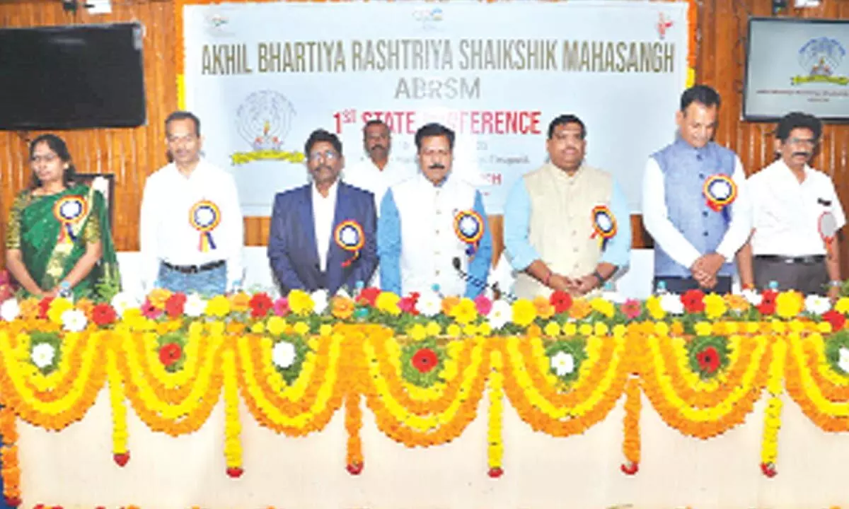 SV University Vice-Chancellor Prof K Raja Reddy, Prof Shivaraj, Gunta Lakshman and others at the ABRSM state conference in Tirupati on Sunday