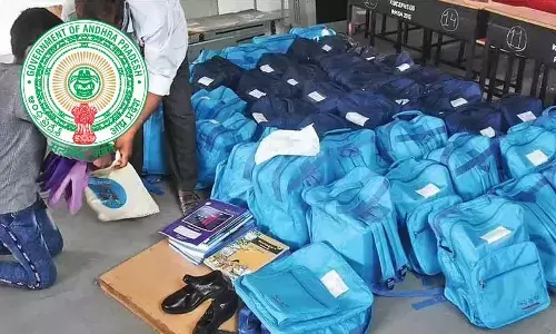 Jagananna Vidya Kanuka kits