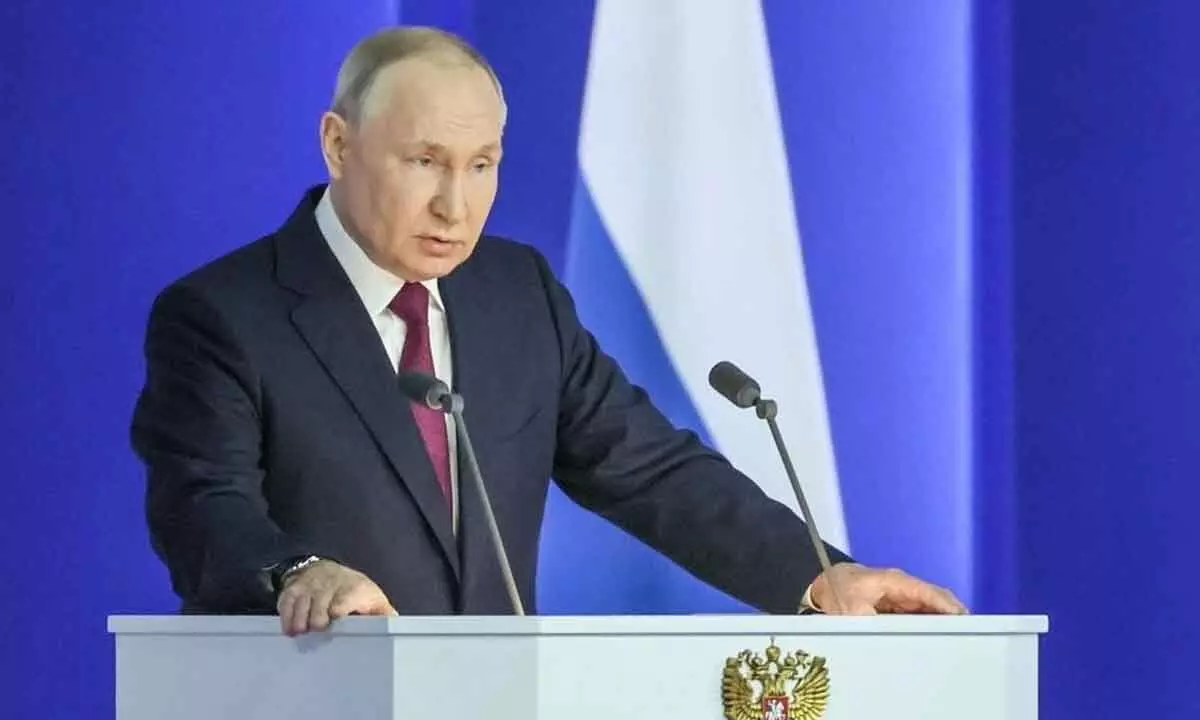 Putin suspends nuclear arms pact with US