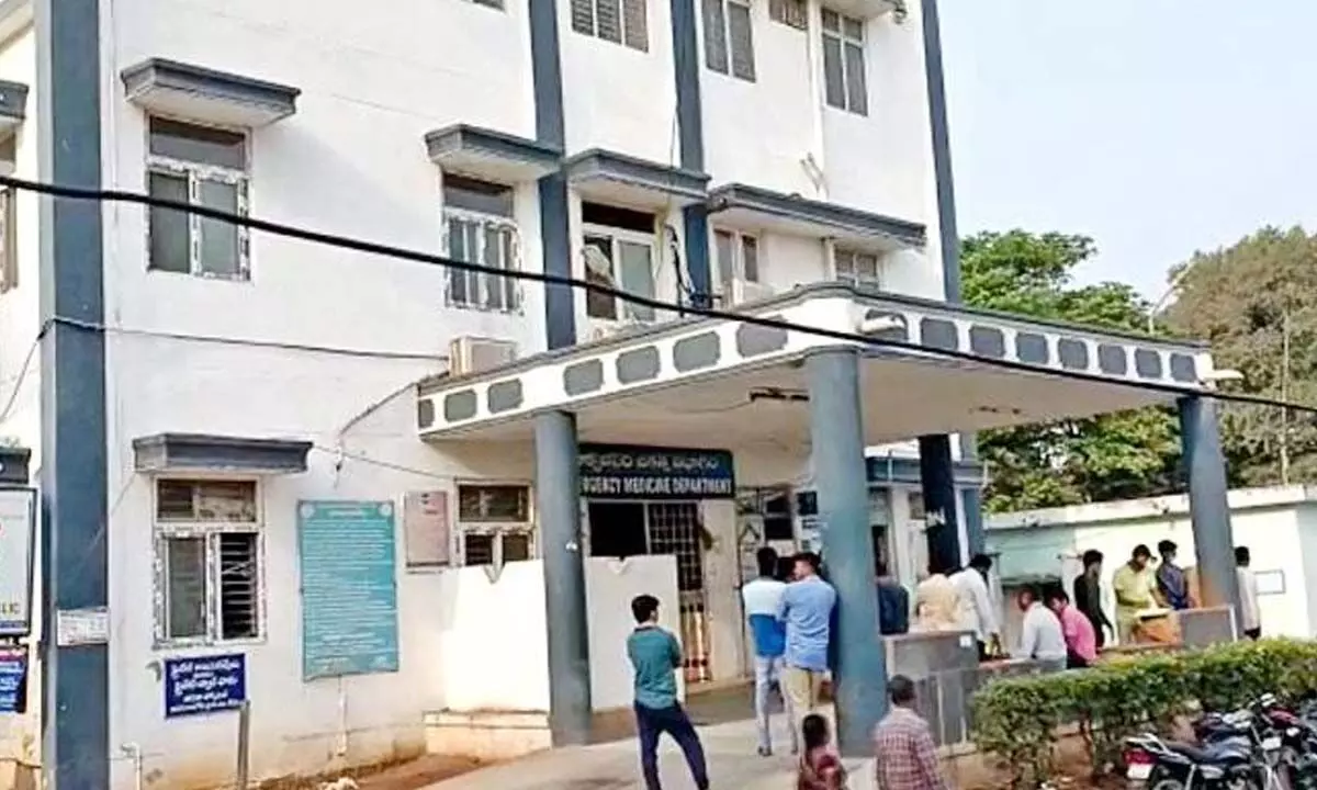 Medical student attempts suicide in Warangal, shifted to NIMS