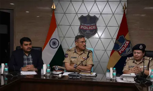 Reception officers play vital role in enhancing dept image: DGP