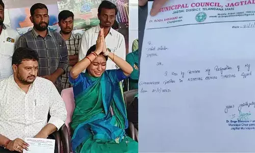Ex-Chairperson of Jagityala Municipality Bhoga Shravani resigns to councilor post