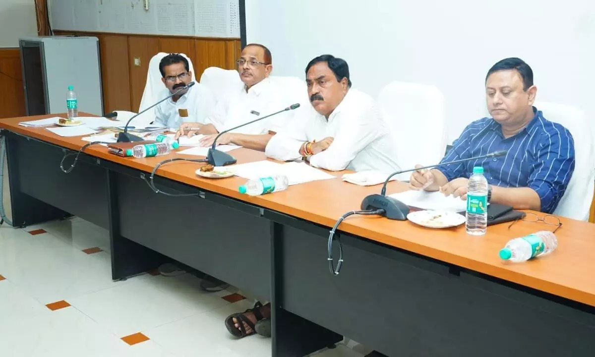 Road works delay: Minister Errabelli Dayakar Rao takes officials to task