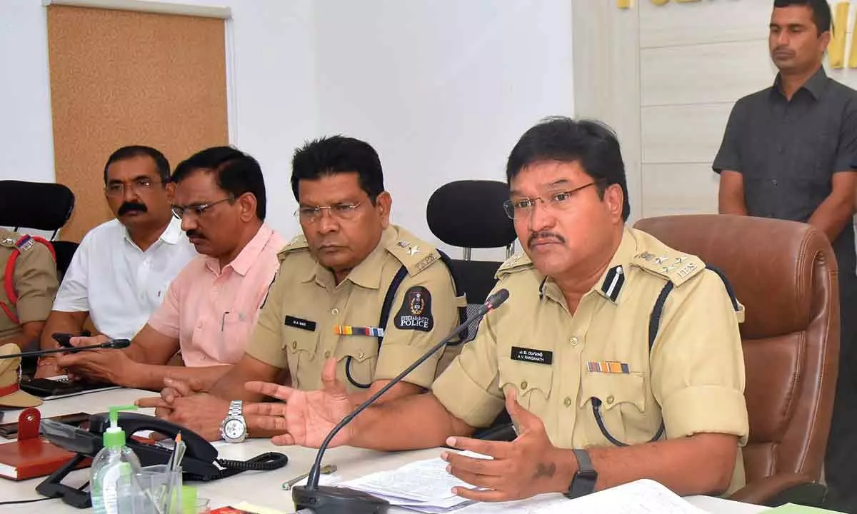 Commissioner of Police AV Ranganath speaking to media persons in Hanumakonda on Friday