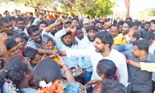 TDP national general secretary Nara Lokesh greeting people during his padayatra in Chandragiri Assembly constituency on Sunday