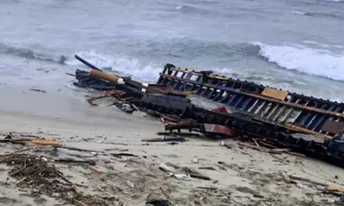 More than 100 people feared dead in Italy migrant boat wreck