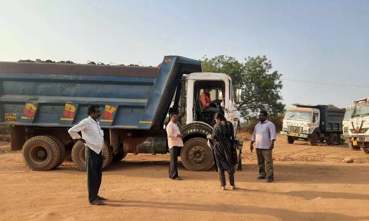 Illegal mining: 5 tippers transporting gravel seized