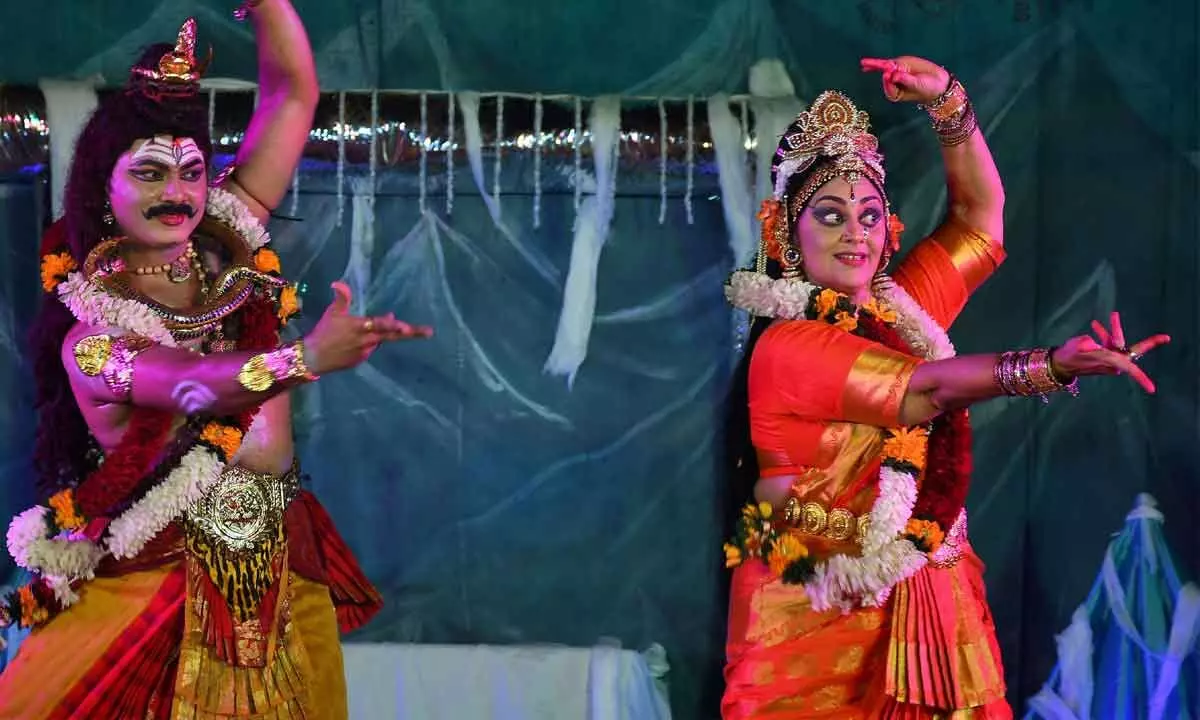 Dr Vanaja Uday and her group performing Kuchipudi dance ballet ‘Girija Kalyanam’ at Siddhartha auditorium in Vijayawada  Photo: Ch Venkata Mastan