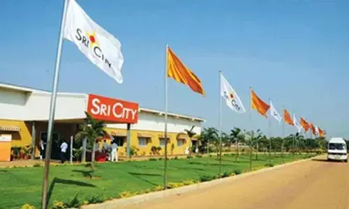 Sri Lankan Deputy High Commissioner visits Sri City