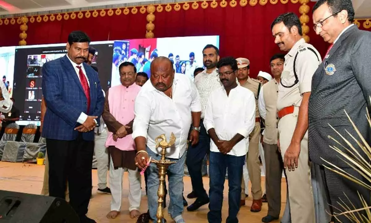 Gangula urges students to join politics