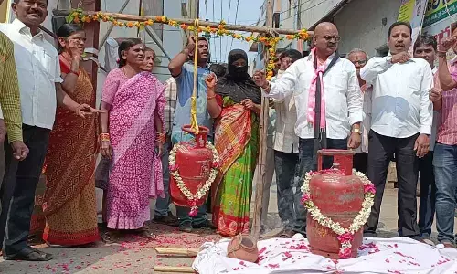 BRS conducts mock funeral of LPG cylinders