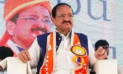 Venkaiah calls for strengthening joint family system in country
