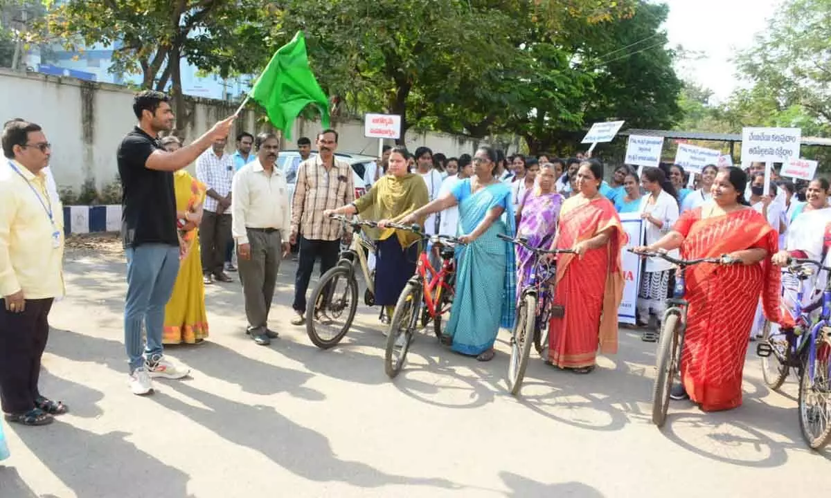 Cycle rally held to promote wellness among women