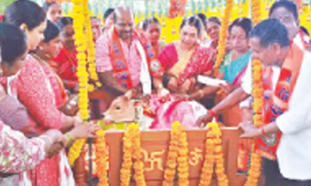 Cradle ceremony held for calf