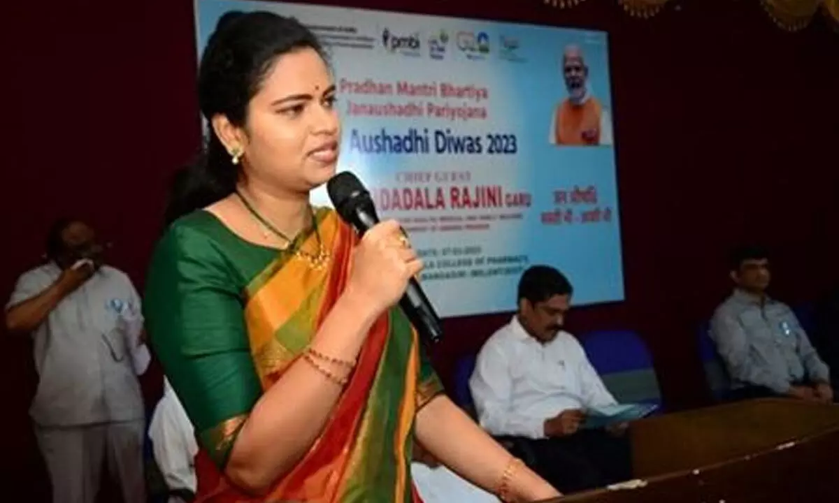 Health Ministser Vidadala Rajani addressing 5th National Janaushadhi Diwas celebrations at Nirmala College of Pharmacy at Atmakuru in Mangalagiri on Tuesday