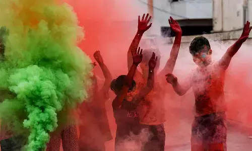How to enjoy a happy and safe Holi