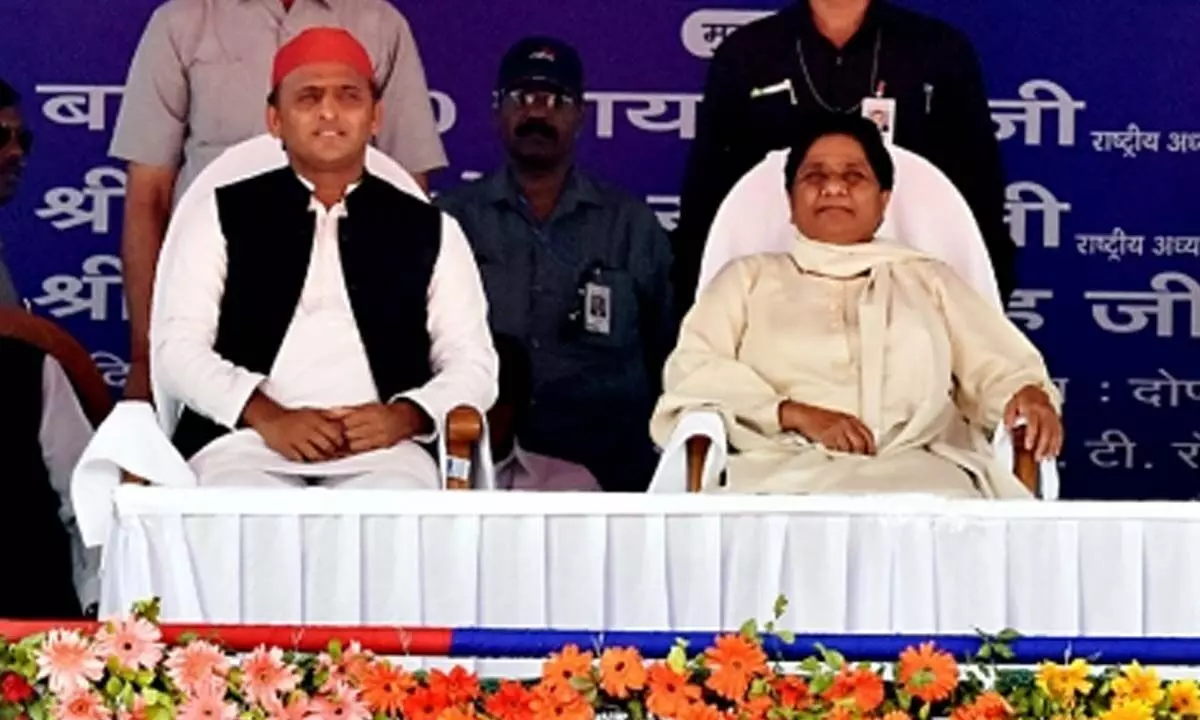 Akhilesh, Mayawati question encounters in Prayagraj case