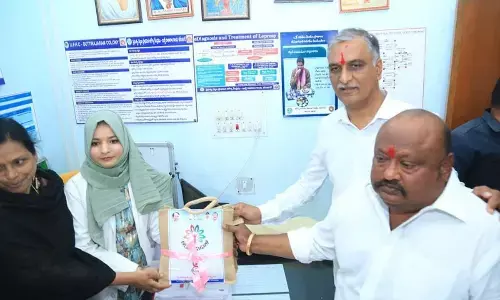 Ministers T Harish Rao and Gangula Kamalakar inaugurated the Mahila Arogya Kendra at District Main Hospital in Karimnagar on Wednesday