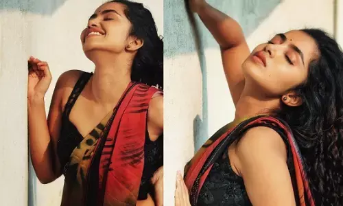 Anupama Parameswaran looks gorgeous Hot Saree Stills