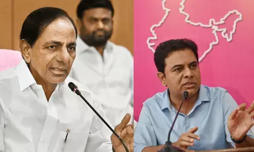 KCR And KTR (File Photo)