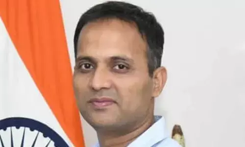 Gujarat IAS officer held hostage during inspection