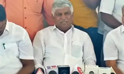 Mandya MP Sumalatha would join BJP, predicts JD(S) MLA