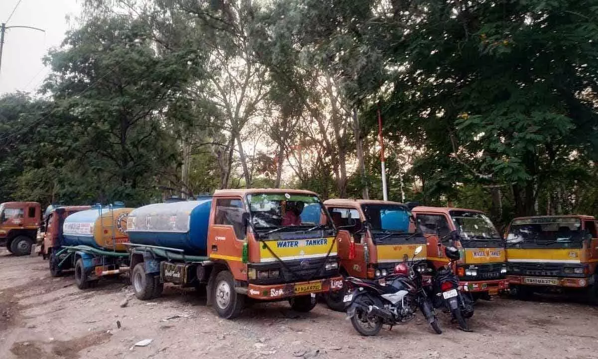 As water woes set in, private tankers make a killing in Hyderabad