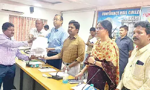 38 schools get science kits