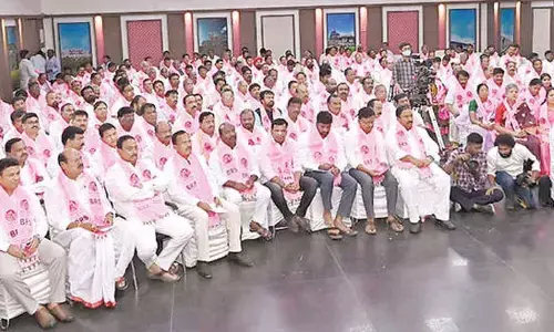 CM KCR tells MLAs to identify ‘Gruha Lakshmi’ beneficiaries