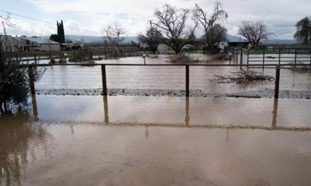 New storm hits California with heavy rain, flood warnings