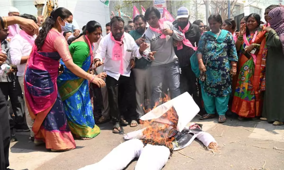 Anger spilled on streets as BRS cadres burn effigies of Bandi across State