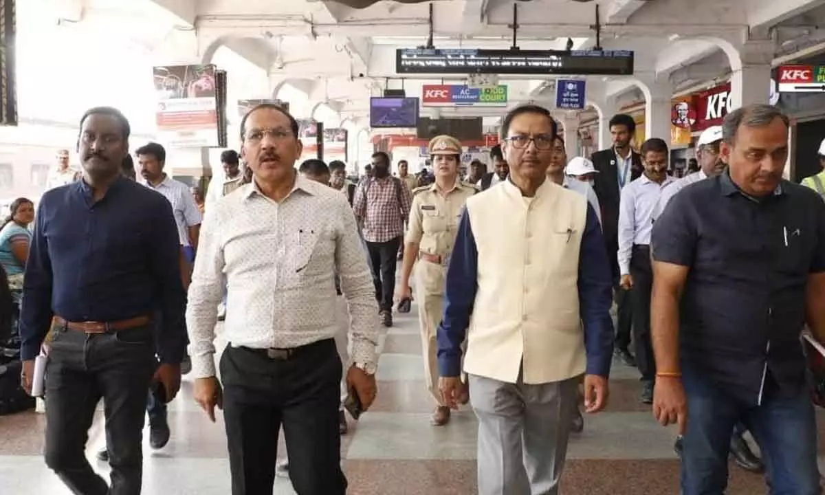 SCR officials inspect Begumpet and Secunderabad Railway Stations