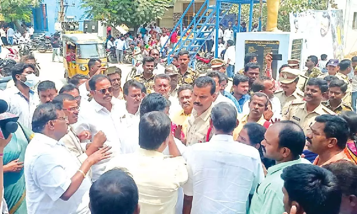 PDF leaders arguing with police at Satyanarayanapuram polling booth in Tirupati on Wednesday