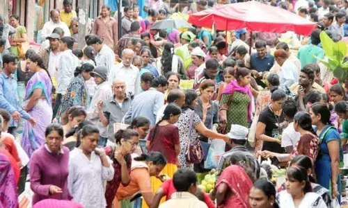 White topping work at Gandhi Bazaar leads to a steep fall in footfall