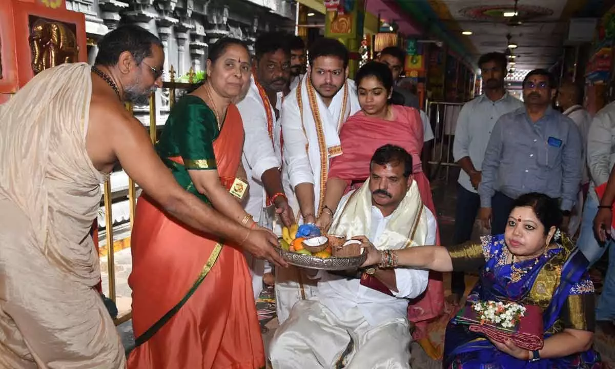 Minister Botcha visits Durga temple