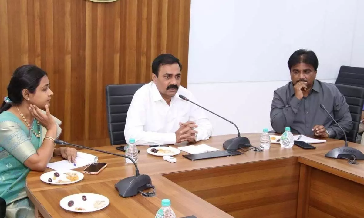 Agriculture Minister Kakani Govardhan Reddy holding a meeting with the chairmen of DCCBs and other officials at the Secretariat at Velagapudi on Sunday