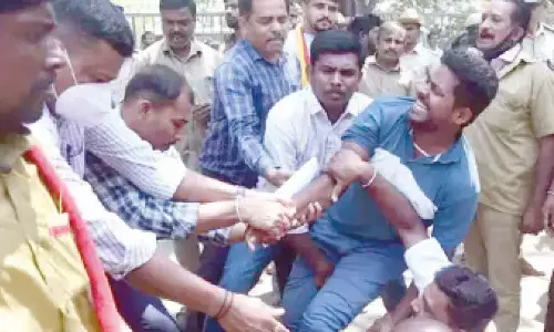 After protest by auto drivers, Minister assures action against Rapido