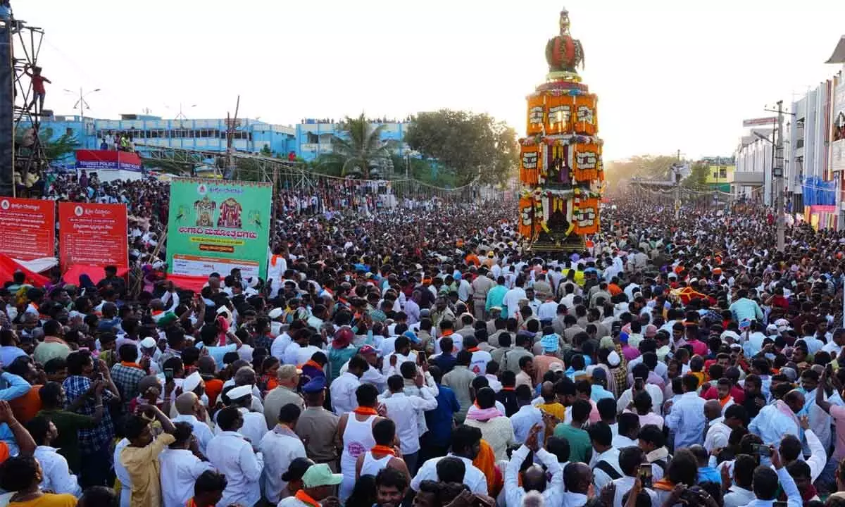 Devotees throng Srisailam to witness Rathotsavam