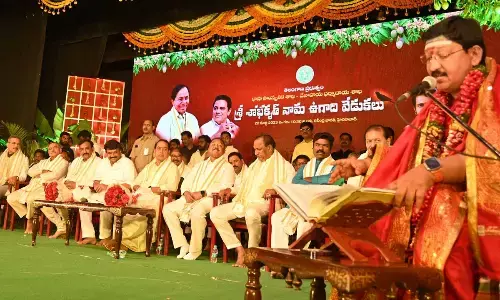 Bachampally Santosh Kumar Shastri rendering Ugadi Panchangam predictions at Ravindra Bharathi in Hyderabad on Wednesday. Photo: Adula Krishna