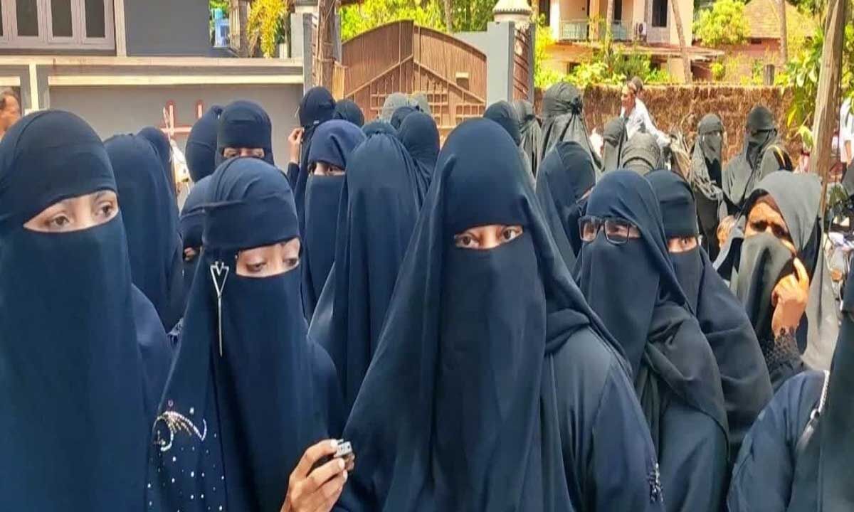 Batakal Xxx Video - If Muslim candidate not fielded in Bhatkal, Muslim women threaten to go for  NOTA