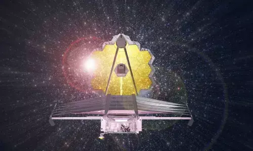 Webb captures swirling sand clouds on distant planet