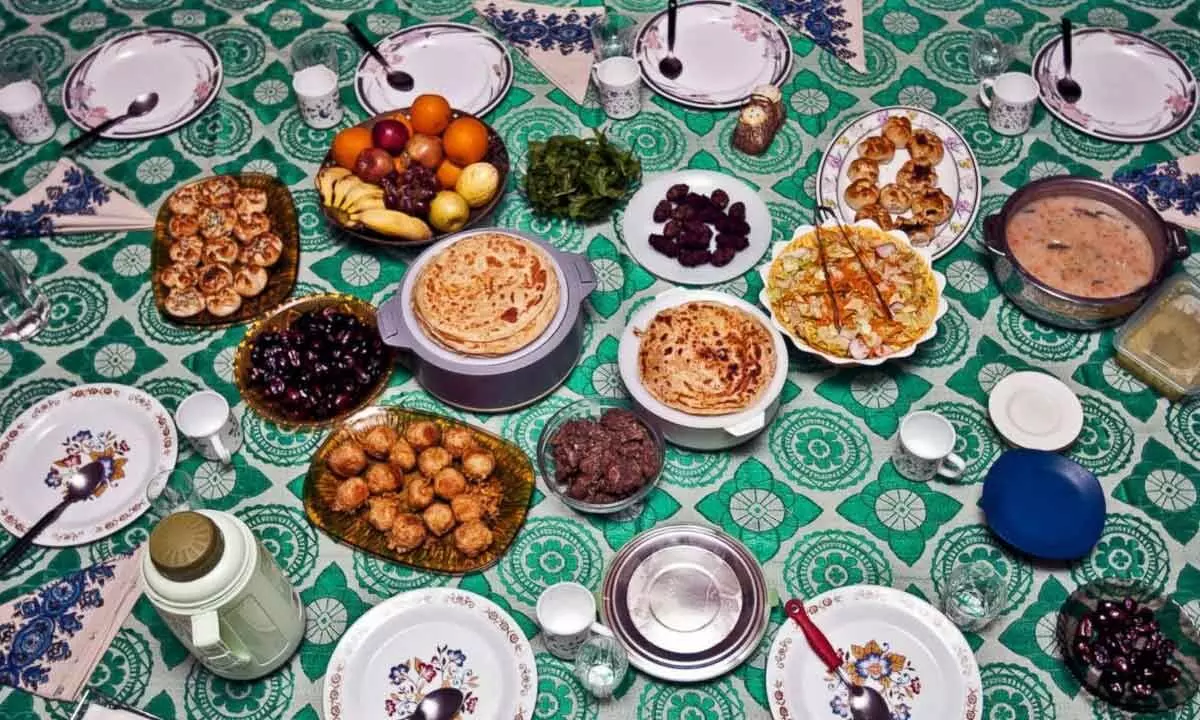 During Ramadan, many Muslims tend to fast, it is important to have both healthy and well balanced diet to keep yourself healthy and strong.