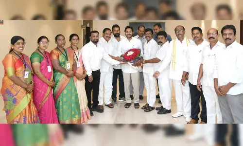Nayee Brahmin leaders call on CM