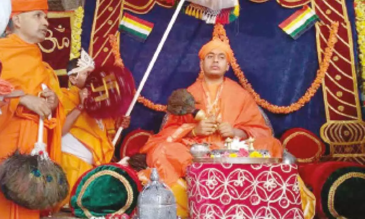 New pontiff anointed at Shravanabelagola