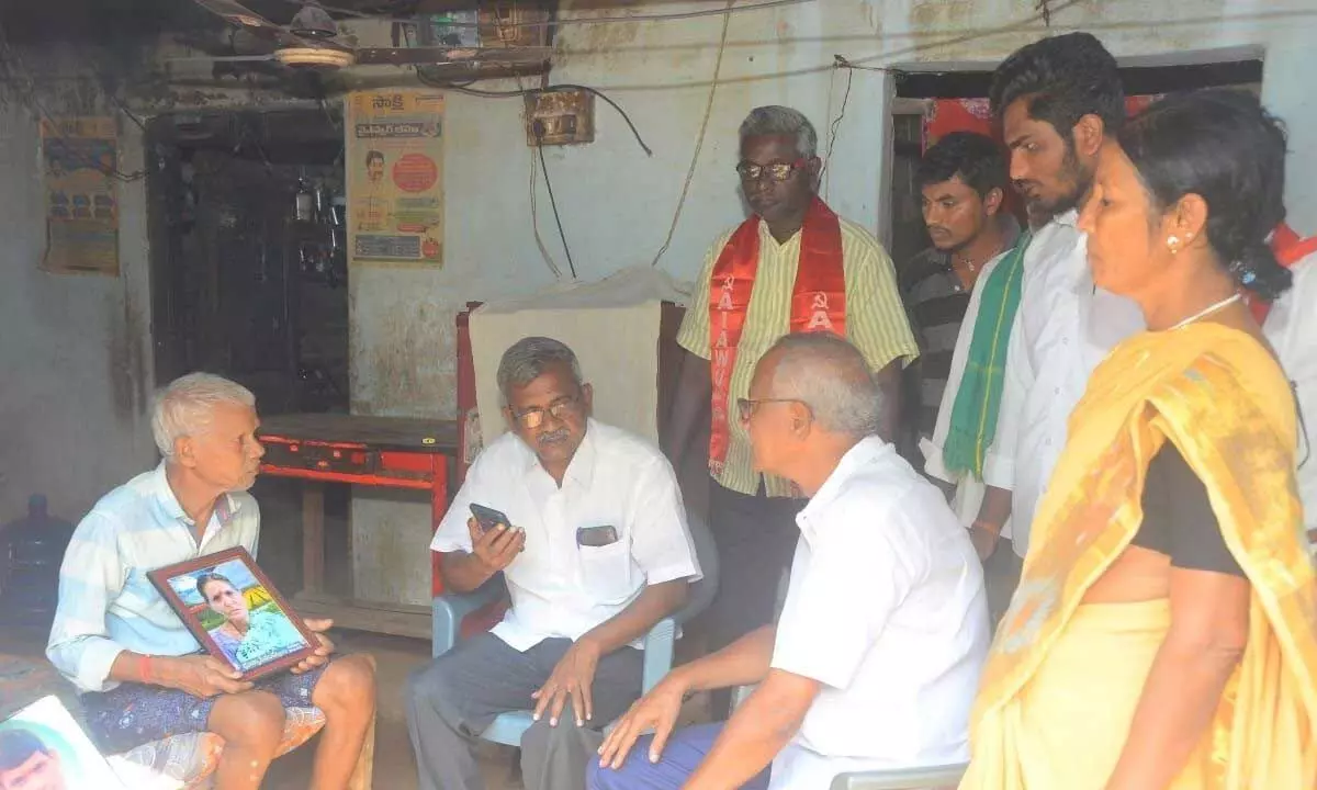 CPM leaders calling on the kidney patients in Girijan Thandas in A Konduru mandal in NTR district on Wednesday
